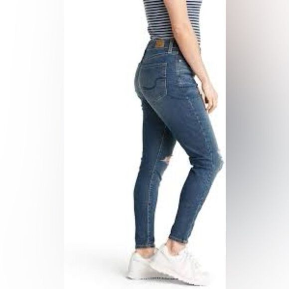 Signature by Levi Strauss Denim - Mid Rise Skinny Levi Strauss
